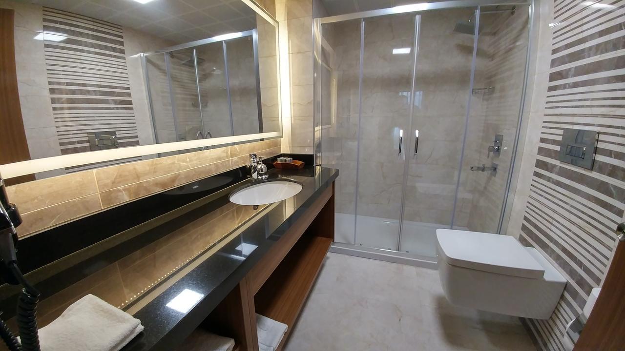 Tuna Otel Rezi̇Dans Gulagzi Extérieur photo