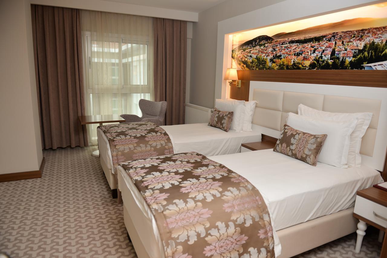 Tuna Otel Rezi̇Dans Gulagzi Extérieur photo